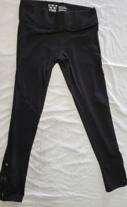 Pink Victoria secret ultimate workout leggings